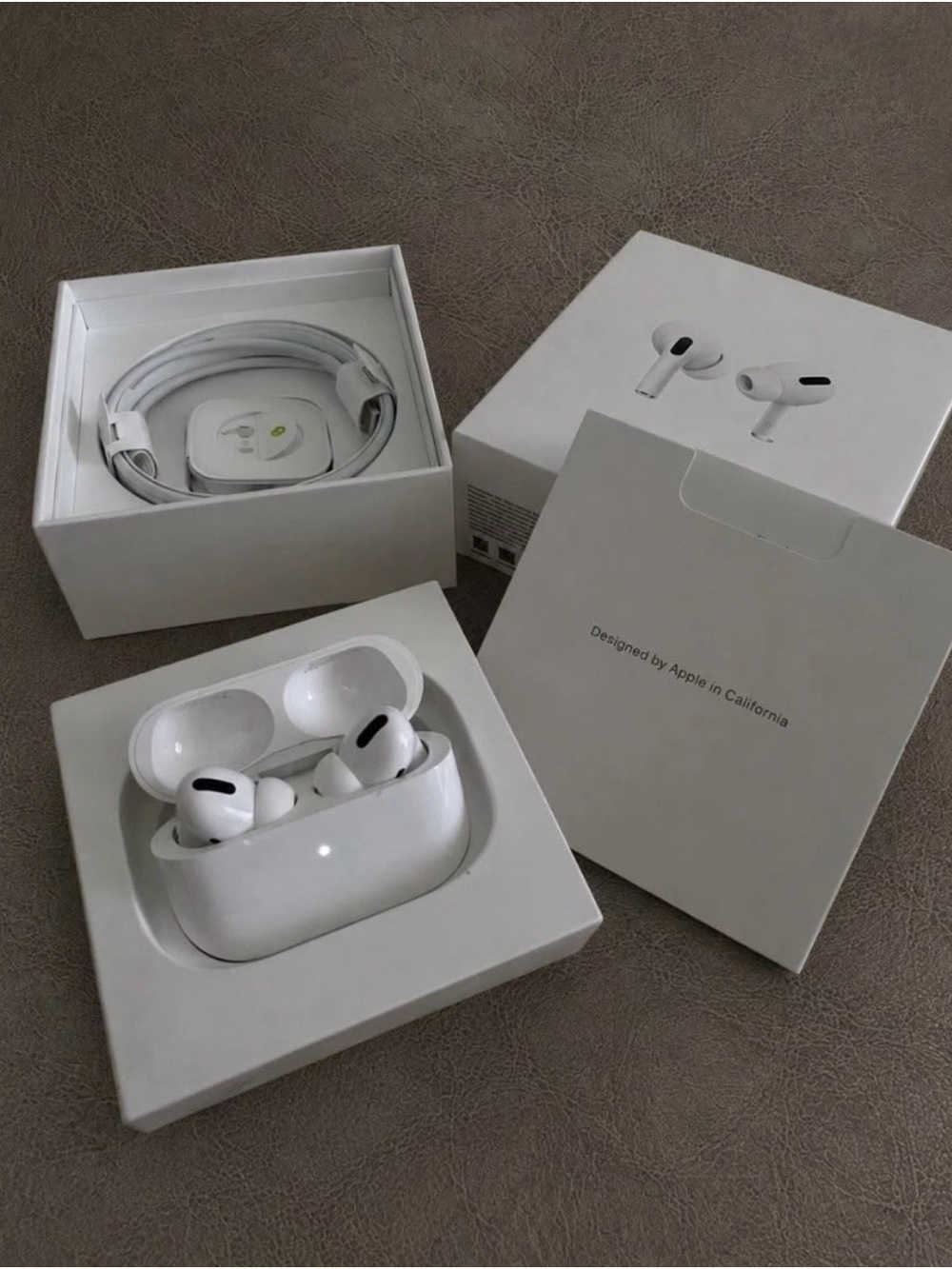 Apple AirPods Pro Wireless Earbuds in White with Charging Case